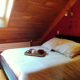 chambre 1 - Location de vacances - Saint-Julien-Puy-Lavèze
