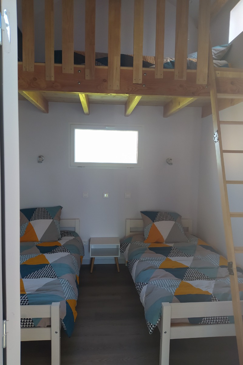 chambre avec mezzanine cabane
 - Location de vacances - Chapdes-Beaufort