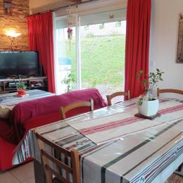 Maison Haitza- St Jean le Vieux - Location de vacances - Saint-Jean-le-Vieux