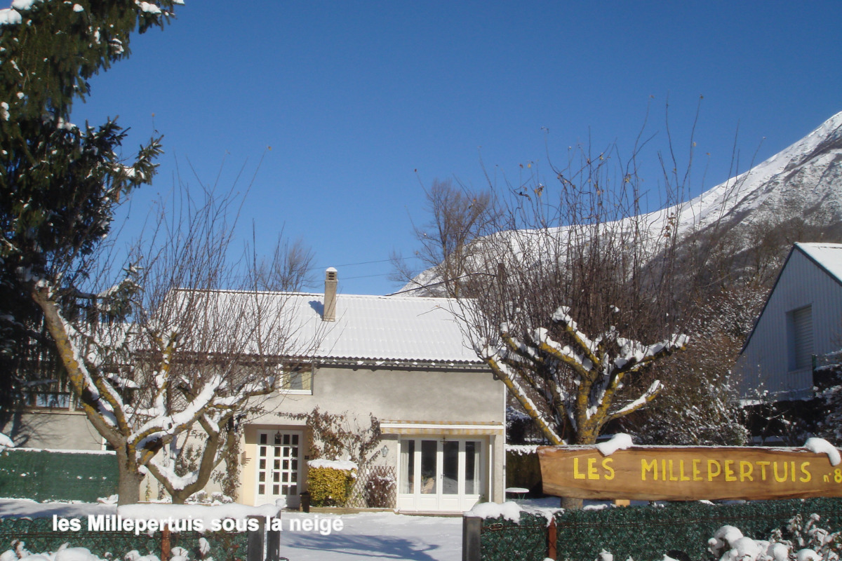 Hiver: les premières neige - Location de vacances - Luz-Saint-Sauveur