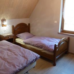 Chambre 2 : 2 lits de 90 x190 - Location de vacances - Bernardvillé