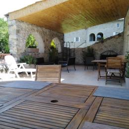 terrasse en partage de 100m2 - Chambre d'hôtes - Saint-Maurice-d'Ibie