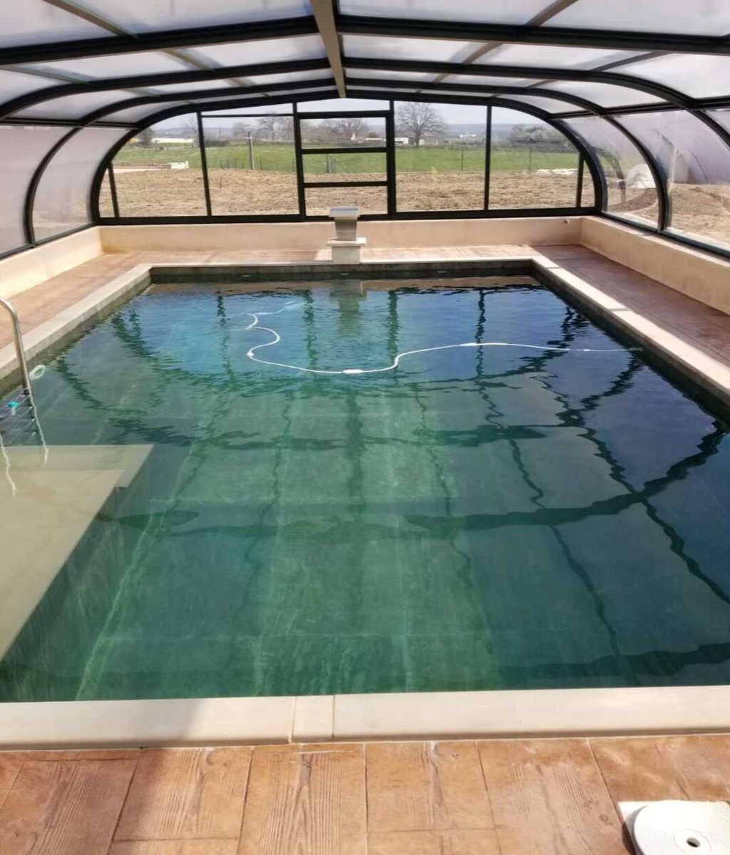 La piscine couverte et chauffée - Location de vacances - Lesme