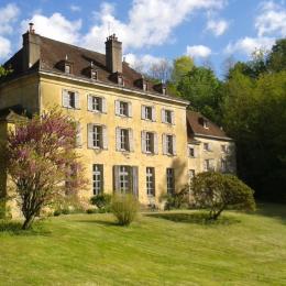 Gîte du Château - Château de Joudes - Location de vacances - Joudes