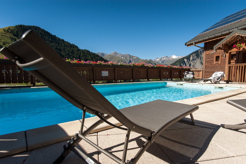 Ours 3 - Appartement tout confort décoré ambiance chalet de montagne en Savoie avec piscine - Location de vacances - Albiez-Montrond