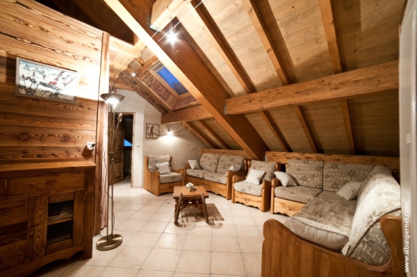 Ours 8 Appartement chaleureux grande capacité avec piscine à Albiez Montrond - Savoie  - Location de vacances - Albiez-Montrond