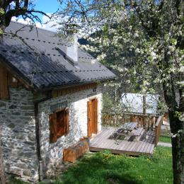 Chalet Le Ramoneur -Saint Alban des Villards -Savoie - terrasse  - Location de vacances - Saint-Alban-des-Villards