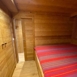 Chambre fermée lit 160 x 200 - Location de vacances - Valmeinier