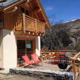 La Tanière sous le soleil de printemps... Mobilier de jardin et Barbecue à votre disposition ! - Location de vacances - Valloire