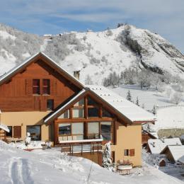 Appartements dans chalet
Départ ski aux pieds - Location de vacances - Valloire