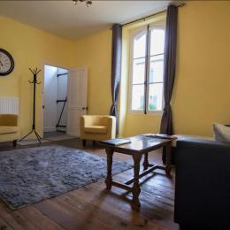 Le salon - Location de vacances - Beugnon-Thireuil