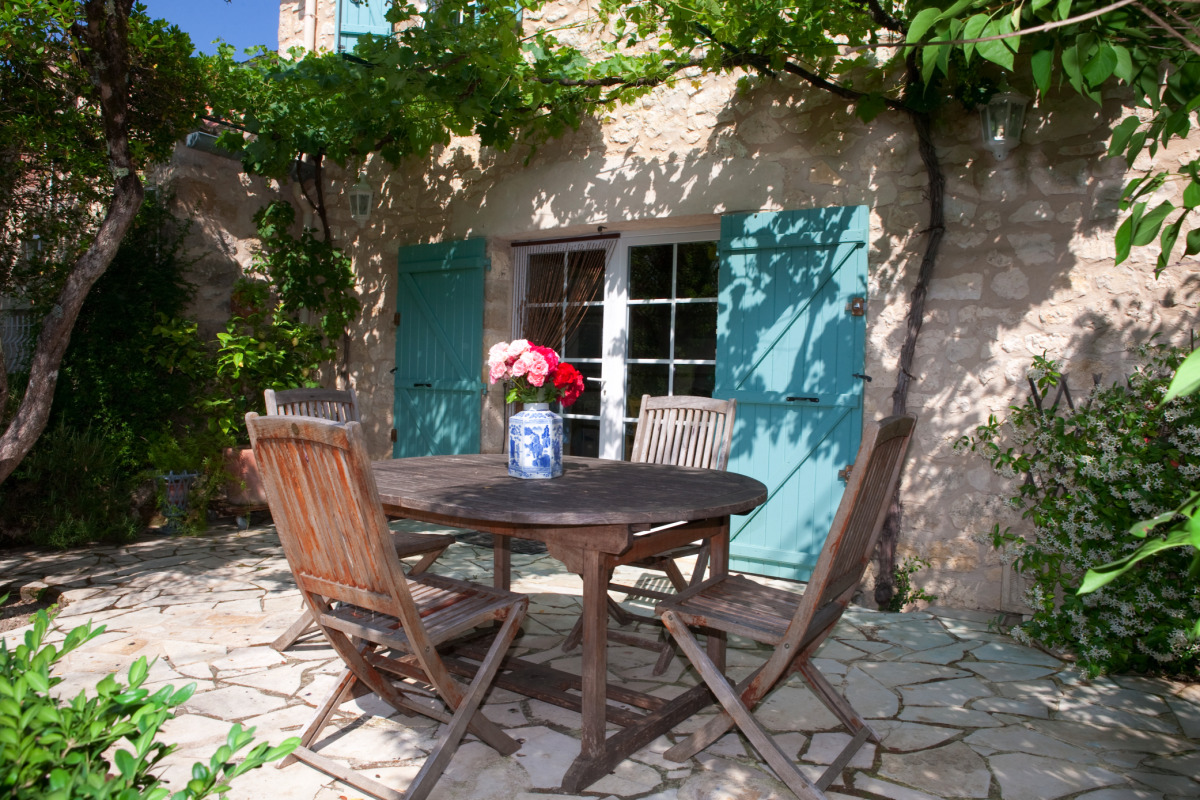 Terrasse donnant de la cuisine et du séjour - Location de vacances - Loubers