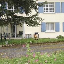 Ronel - Tarn -Midi Pyrénées- Région Occitanie-Appartement plein-pied- Véranda - Location de vacances - Terre-de-Bancalié