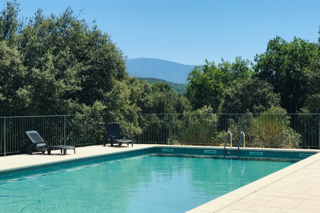 Vue sur le Mont Ventoux depuis la piscine - Location de vacances - Vaison-la-Romaine
