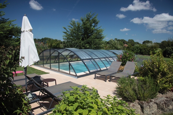 Gîte avec sa piscine et sa terrasse privée - Location de vacances - Sallertaine