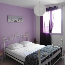 Chambre avec un lit en 140 - Location de vacances - La Barre de Monts - Fromentine