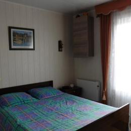 Chambre avec un lit en 140 et deux lits en 90 superposés - Location de vacances - La Barre de Monts - Fromentine