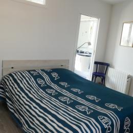 Chambre avec un lit en 160 - Location de vacances - Les Sables-d'Olonne