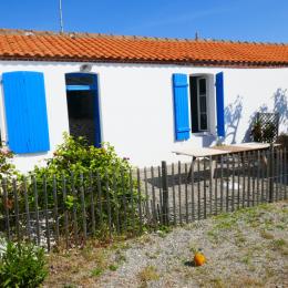 Devanture de la maison avec sa place de parking - Location de vacances - Noirmoutier en l'Île