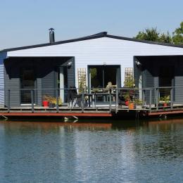 Maison flottante dans le Marais Poitevin - Location de vacances - Le Langon
