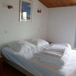Chambre lit en 140 - étage - Location de vacances - Noirmoutier en l'Île