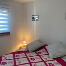 Chambre 1 avec deux lits en 80 modulables en un lit en 160 - Location de vacances - Saint Jean de Monts