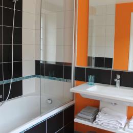 Le Petit Feigne - la salle de bain - Chambre d'hôtes - Plombières-les-Bains
