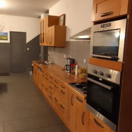 Cuisine - Appartement 14 personnes  - Location de vacances - Rehaincourt