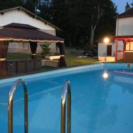 Villa Sainte Barbe et sa piscine - Location de vacances - Mirecourt