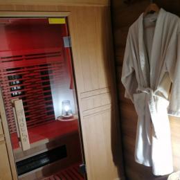 Sauna Infrarouge avec Linge de Maison- Au coin des Fées - Location de vacances - Les Forges