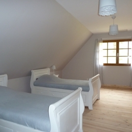 Grande chambre étage - Location de vacances - Arrien-en-Bethmale