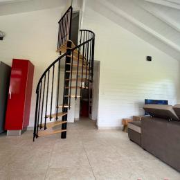 Escalier menant a la mezzanine - Location de vacances - Petit-Bourg